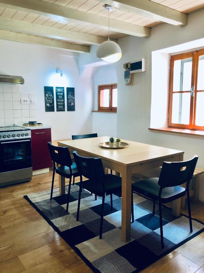 Seayou!***Charming 1-Bedroom Rental Unit In The Old City Center Of Cres Dış mekan fotoğraf