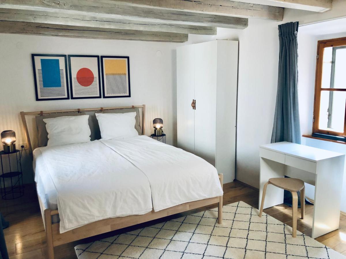 Seayou!***Charming 1-Bedroom Rental Unit In The Old City Center Of Cres Dış mekan fotoğraf