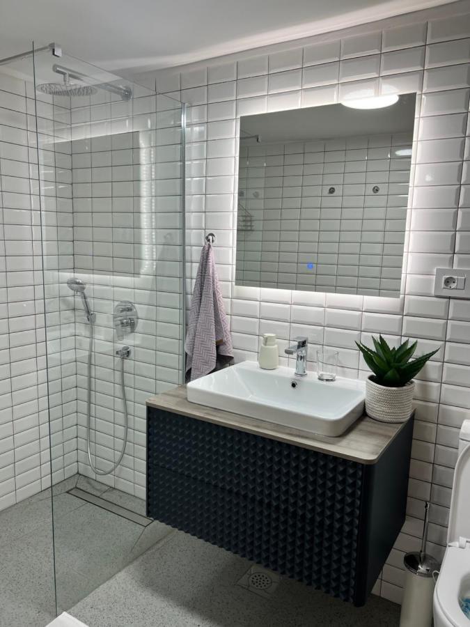 Seayou!***Charming 1-Bedroom Rental Unit In The Old City Center Of Cres Dış mekan fotoğraf